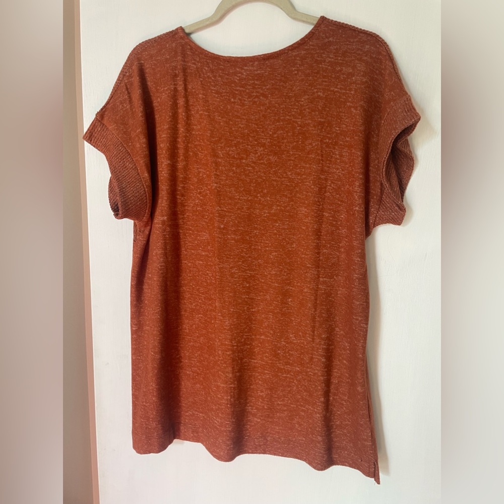 Rust Flowy T-Shirt - Picture 3 of 3